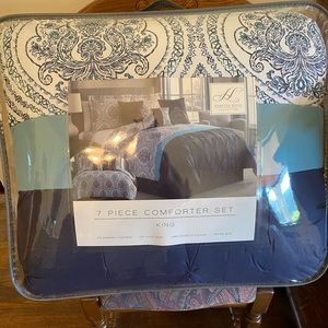 NEWHamilton House Collection 7 piece comforter set